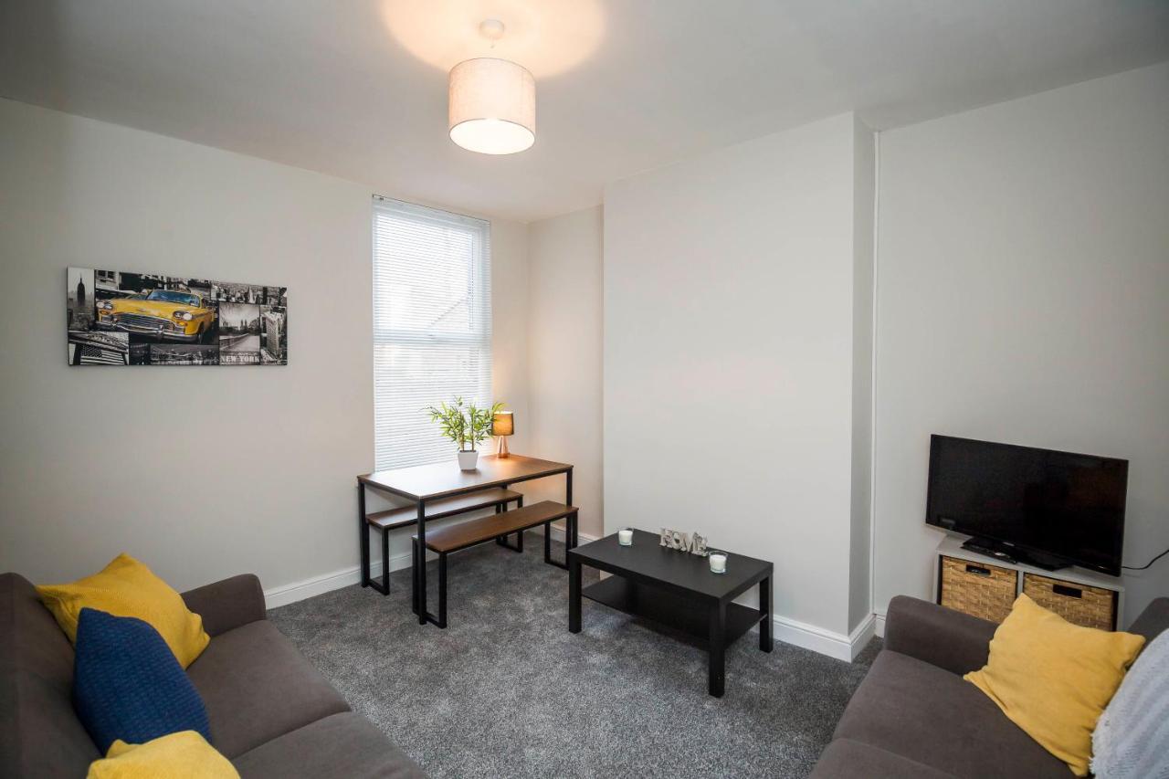 Spacious, Modern 4 Bed House Close To City Centre Chester Exteriér fotografie